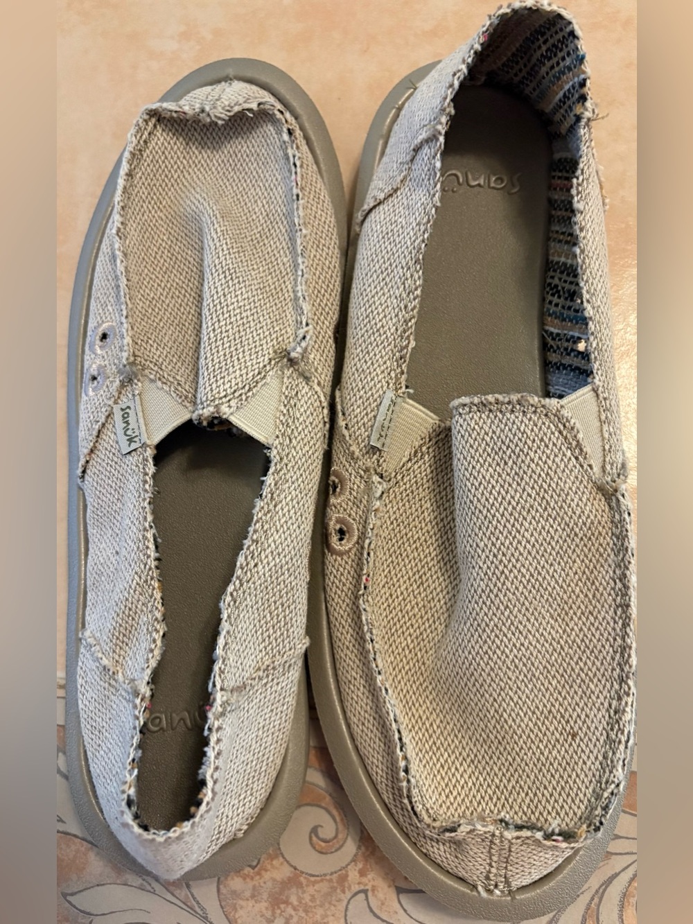 Sanuk Women's Light Beige Frayed Canvas Slip-Ons Casual for Fun Or Beach Wear!!!